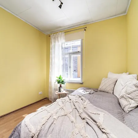 Διαμέρισμα Peaceful With Desk & Free Parking Near Center