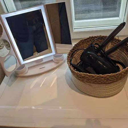 Peaceful With Desk & Free Parking Near Center * Reval