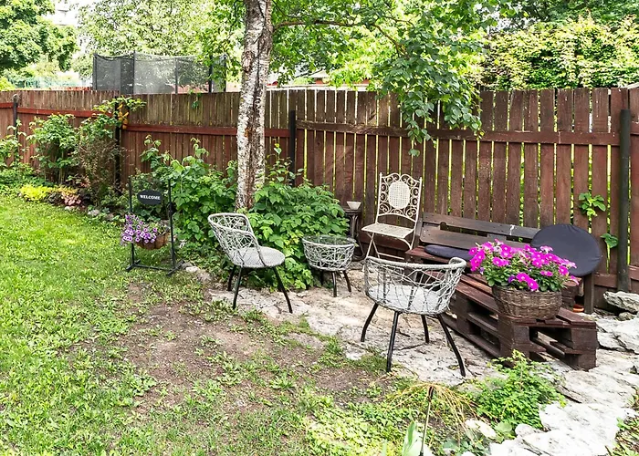 Peaceful With Desk & Free Parking Near Center Appartamento *