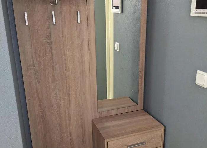 Appartamento Peaceful With Desk & Free Parking Near Center