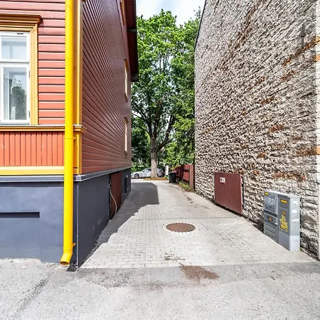 Peaceful With Desk & Free Parking Near Center Apartmán Tallinn